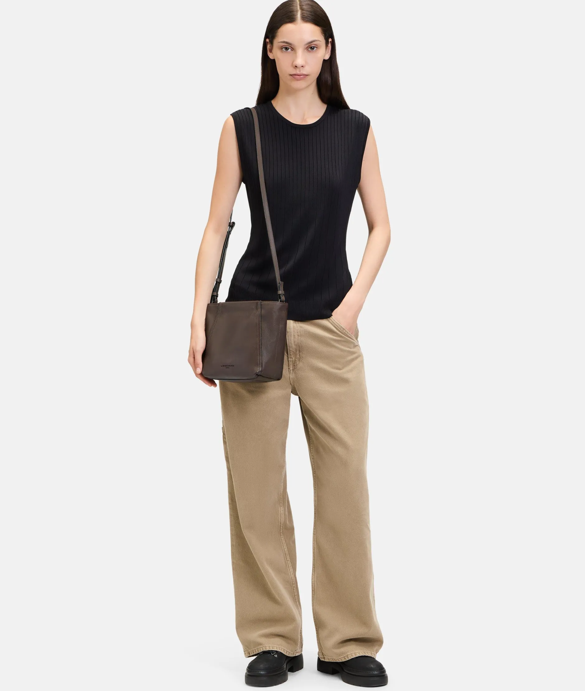 LIEBESKIND BERLIN Chudy Hobo S