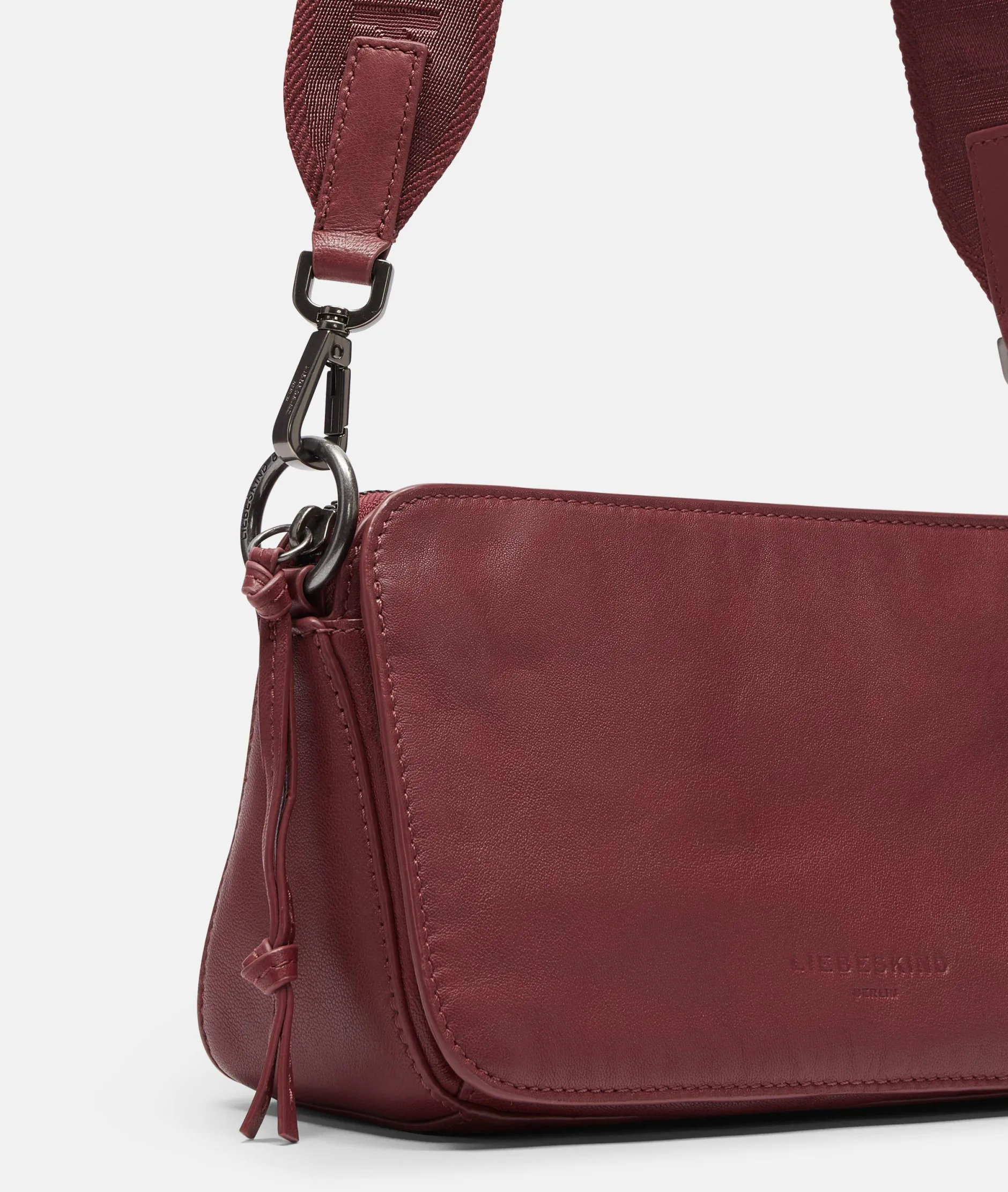 LIEBESKIND BERLIN Clarice Crossbody M