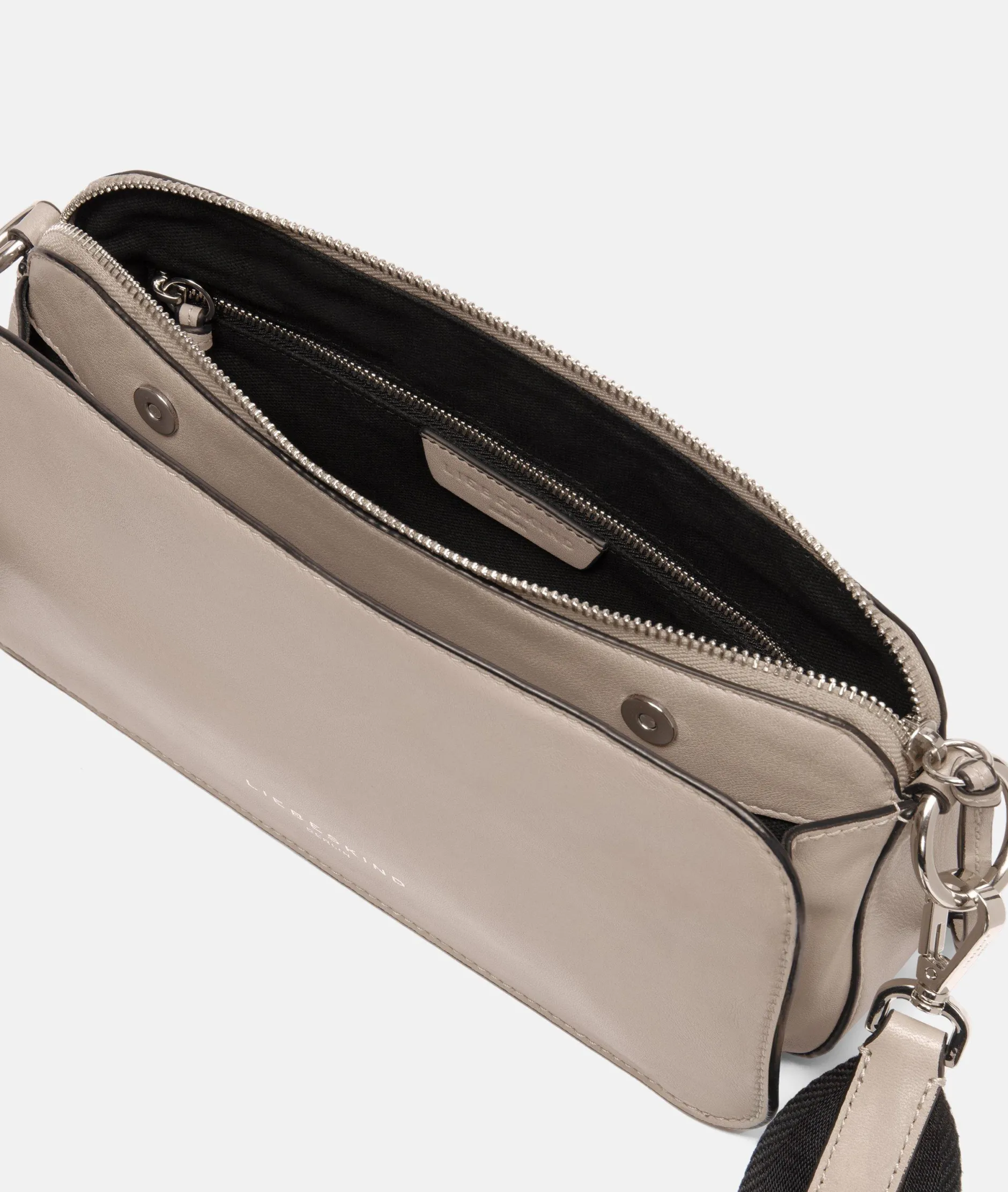 LIEBESKIND BERLIN Clarice Crossbody M