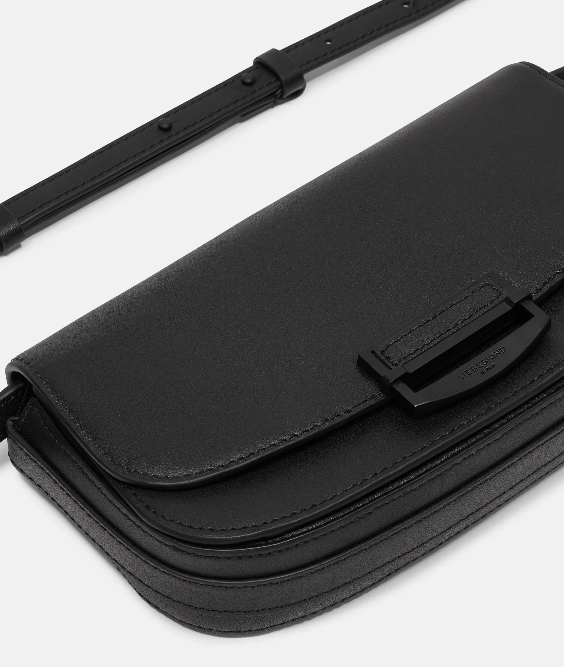 LIEBESKIND BERLIN Ezra Crossbody S
