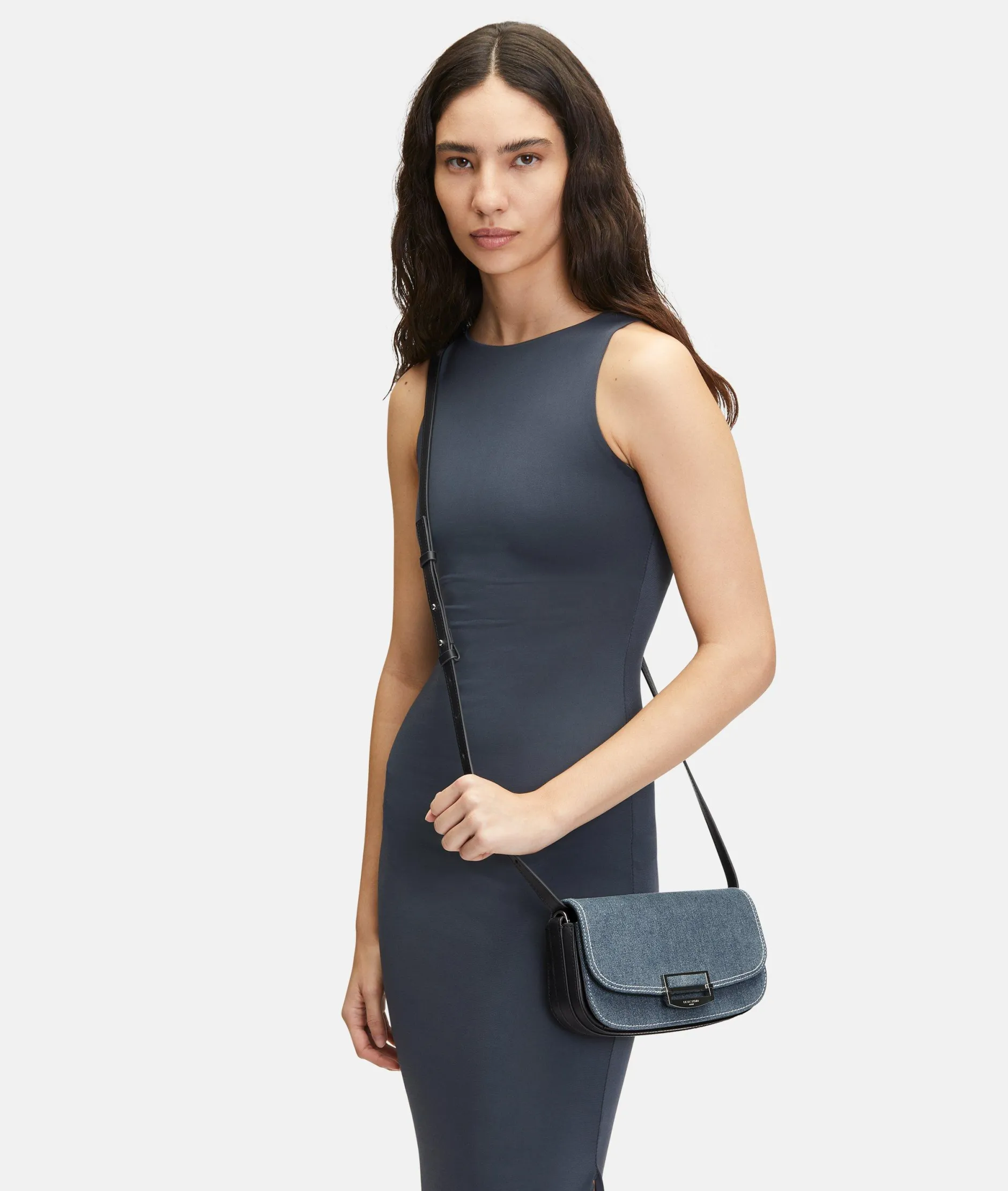 LIEBESKIND BERLIN Ezra Crossbody S