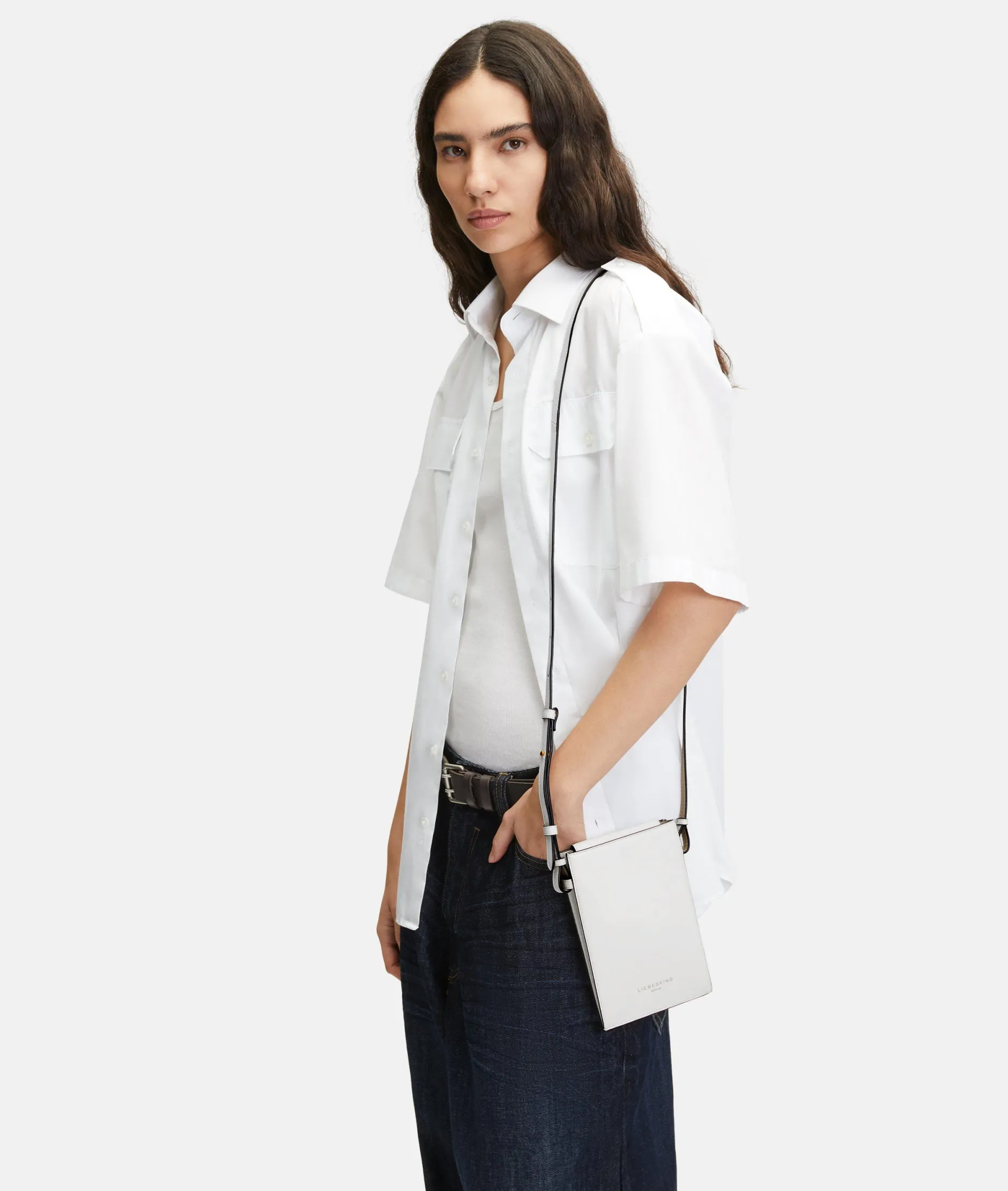 LIEBESKIND BERLIN Hilla Mobile Pouch
