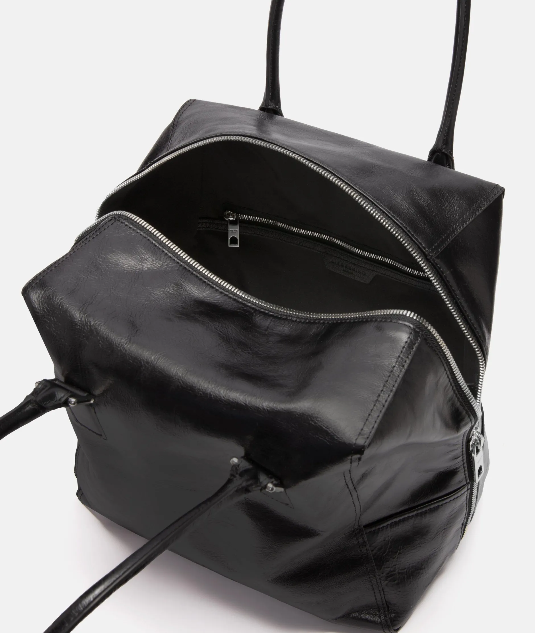 LIEBESKIND BERLIN Kayla Satchel M