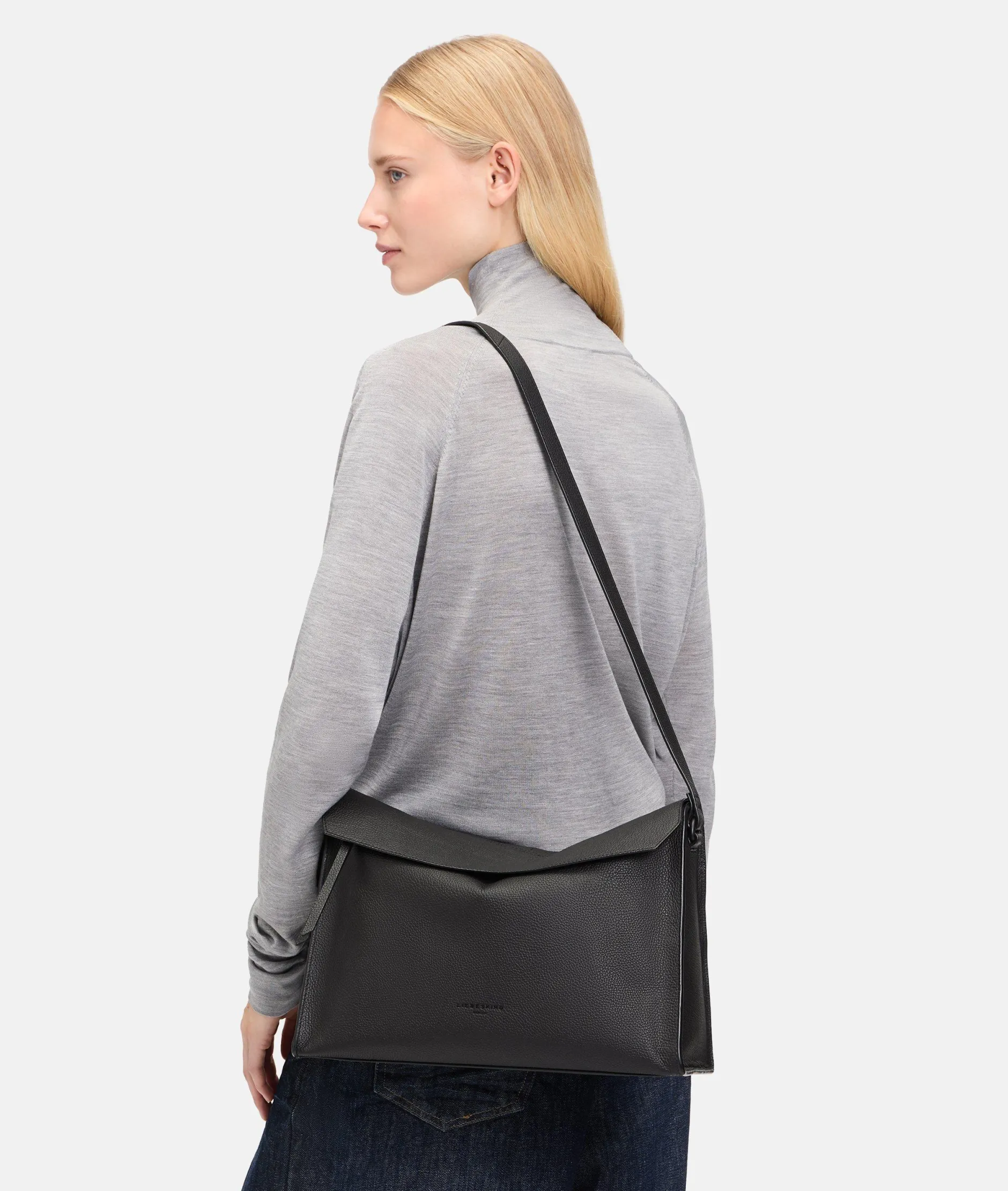 LIEBESKIND BERLIN Lora Crossbody M
