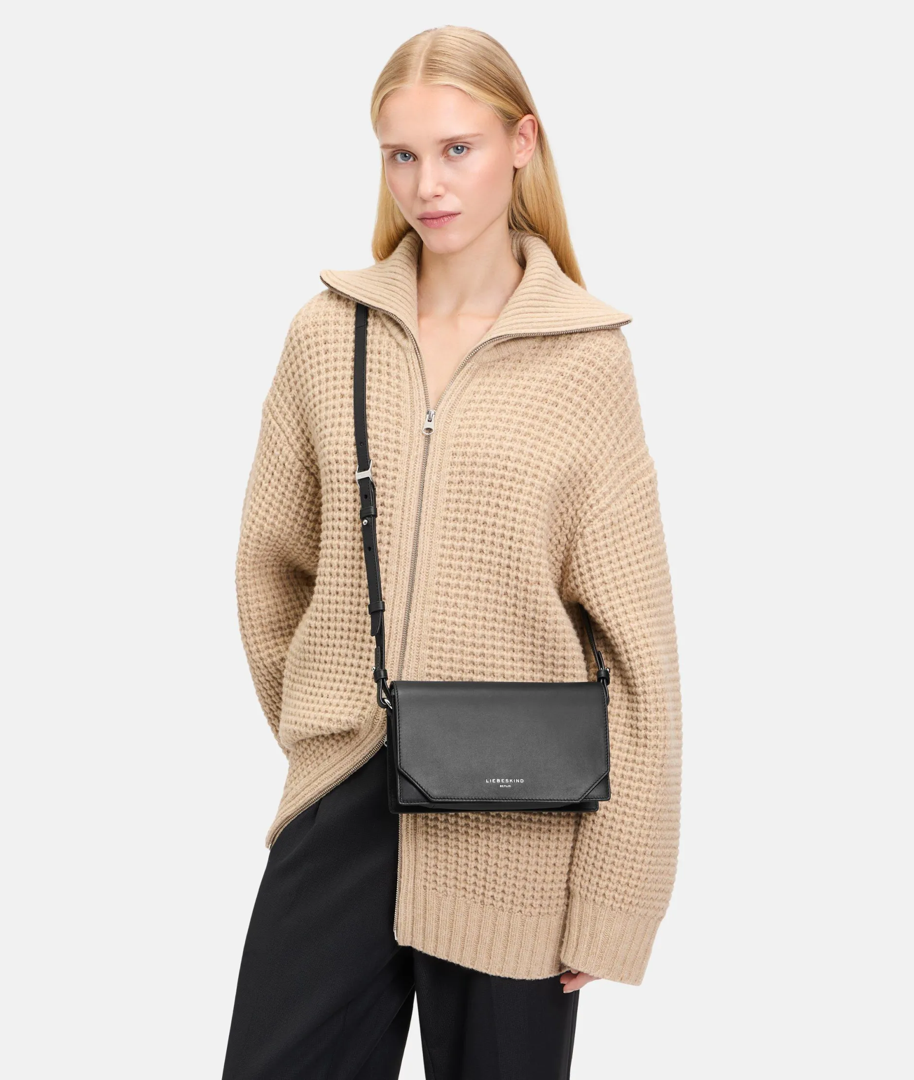 LIEBESKIND BERLIN Lora Crossbody S