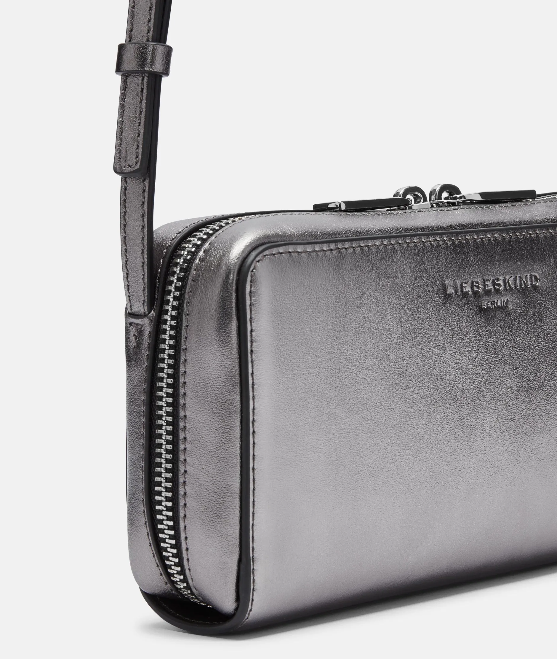 LIEBESKIND BERLIN Metallic Crossbody XS
