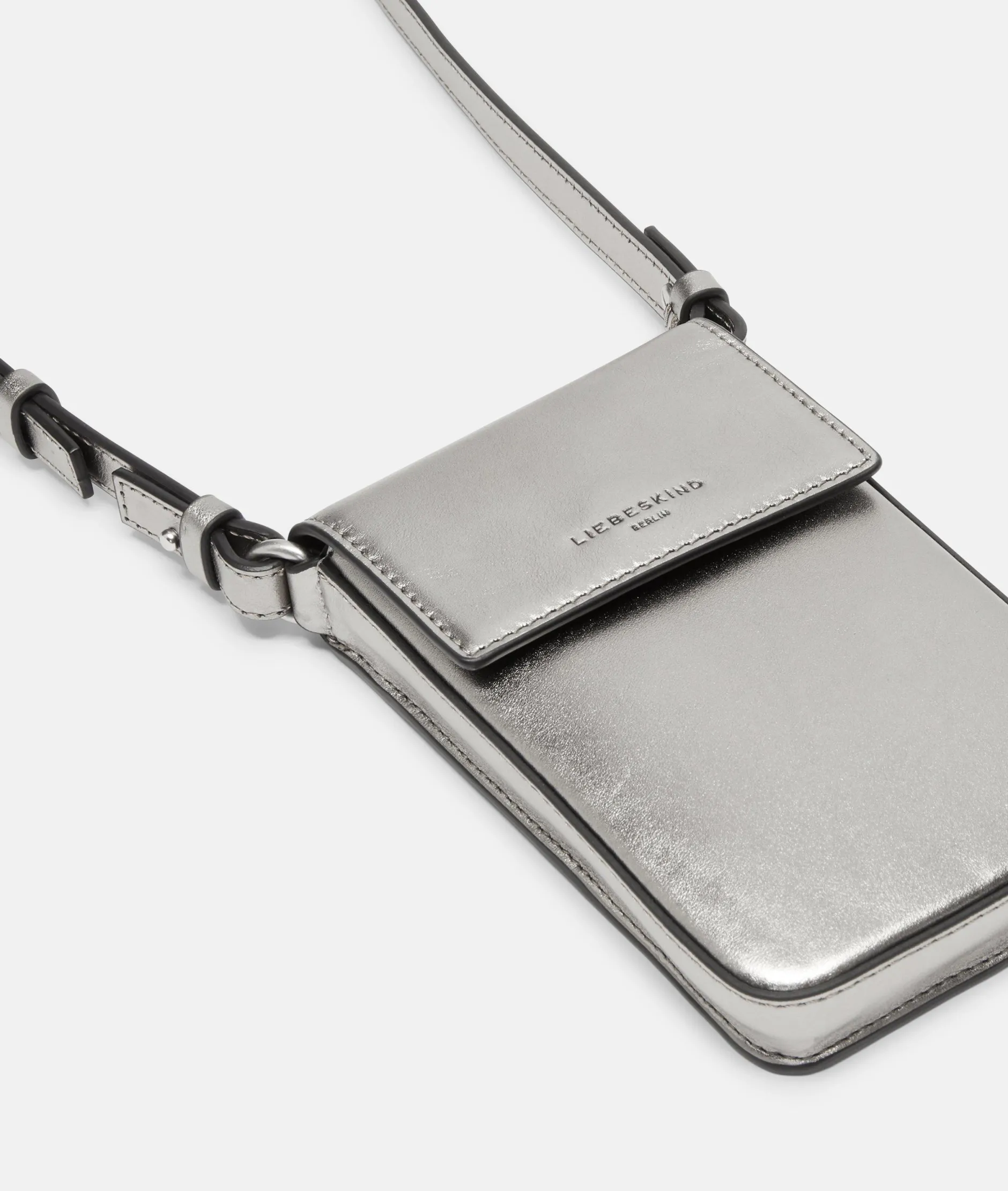 LIEBESKIND BERLIN Metallic Mobile Pouch