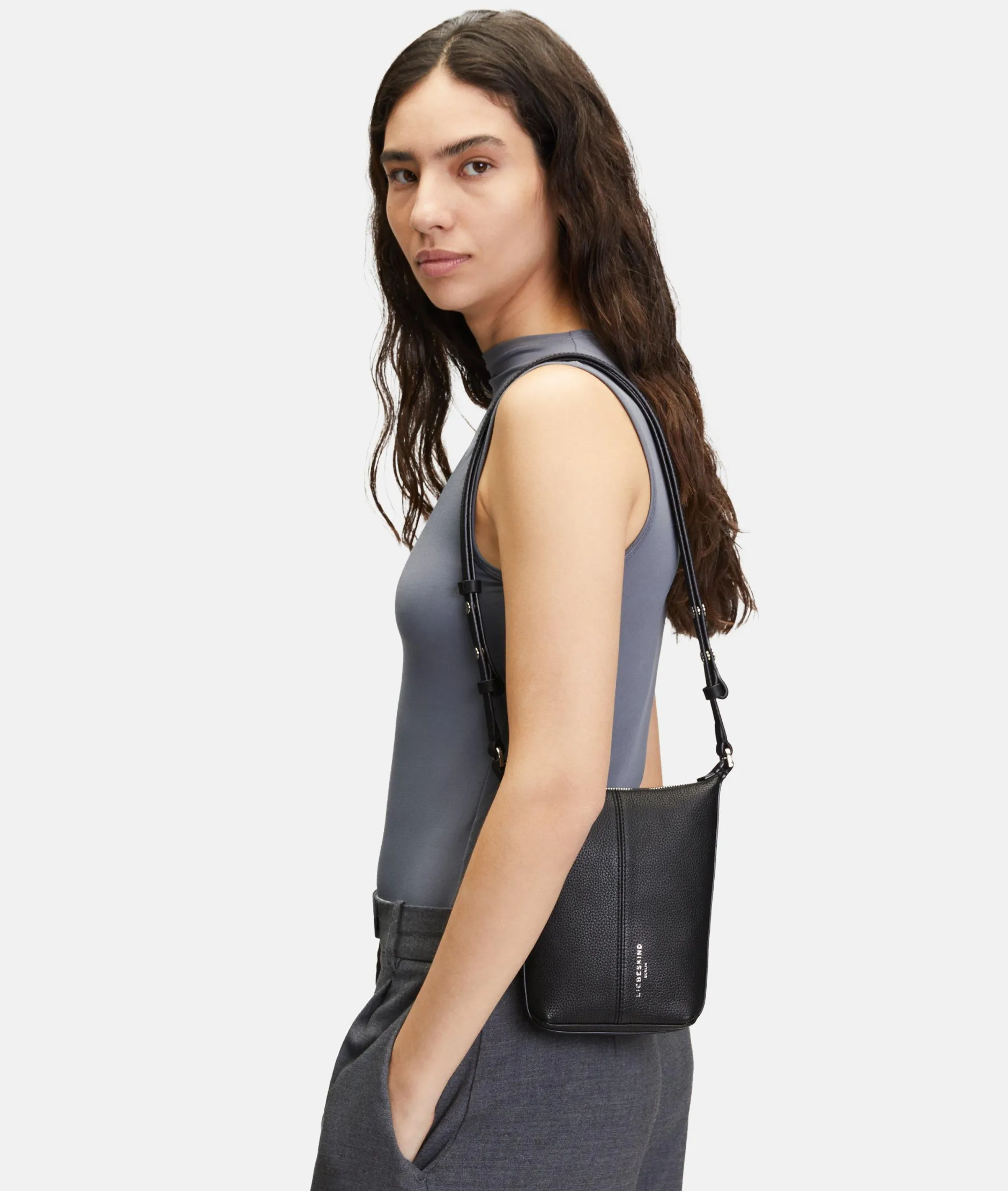 LIEBESKIND BERLIN Paris Crossbody XS