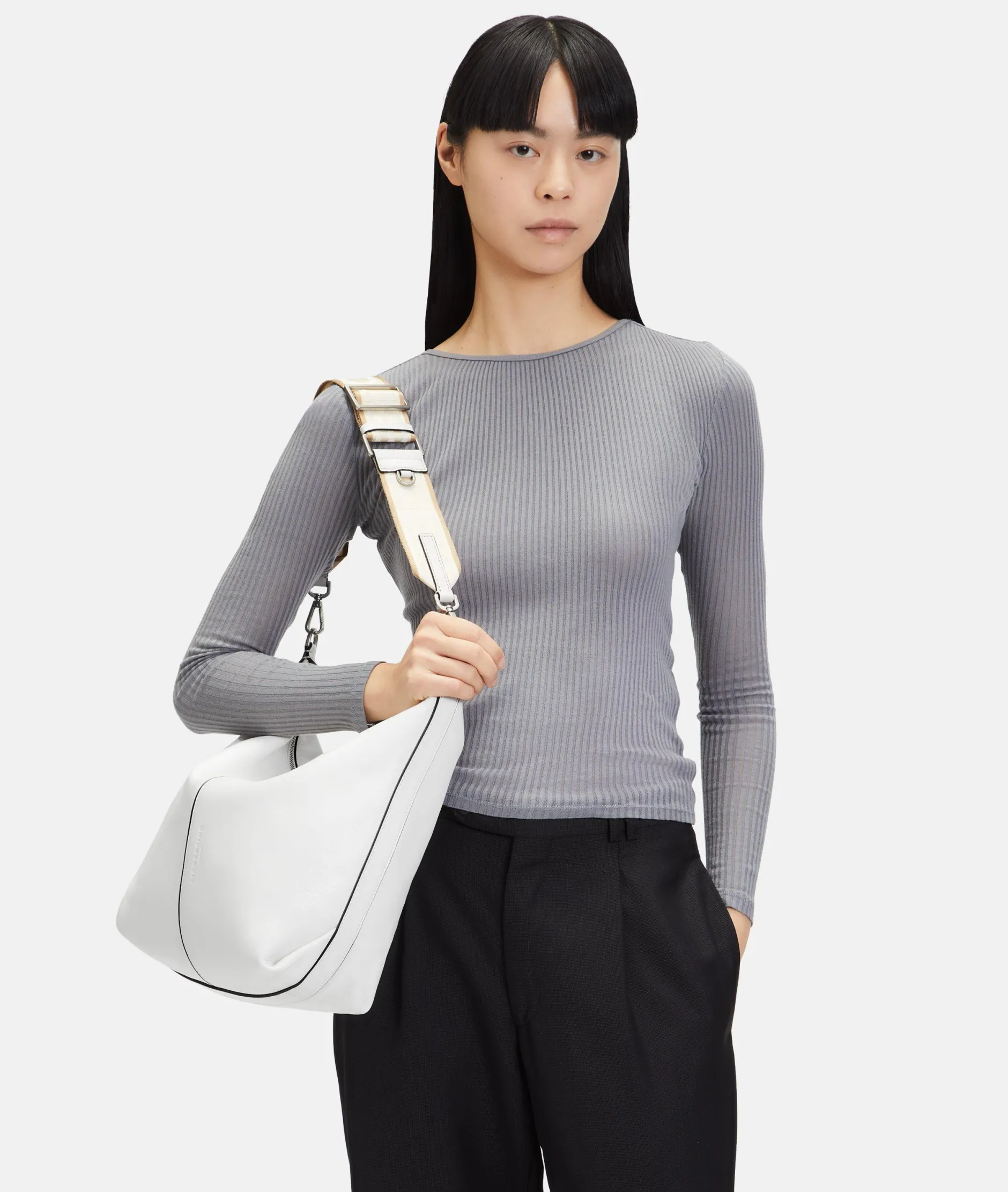 LIEBESKIND BERLIN Paris Hobo M